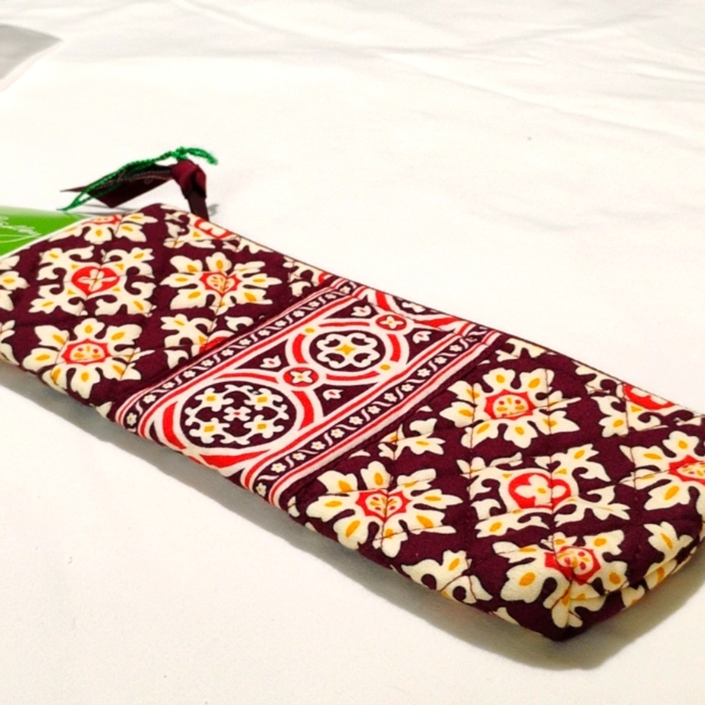 NWT Vera Bradley Medallion Brush and Pencil Case